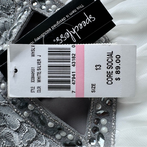 Speechless Party Dress - Picture 4 of 5